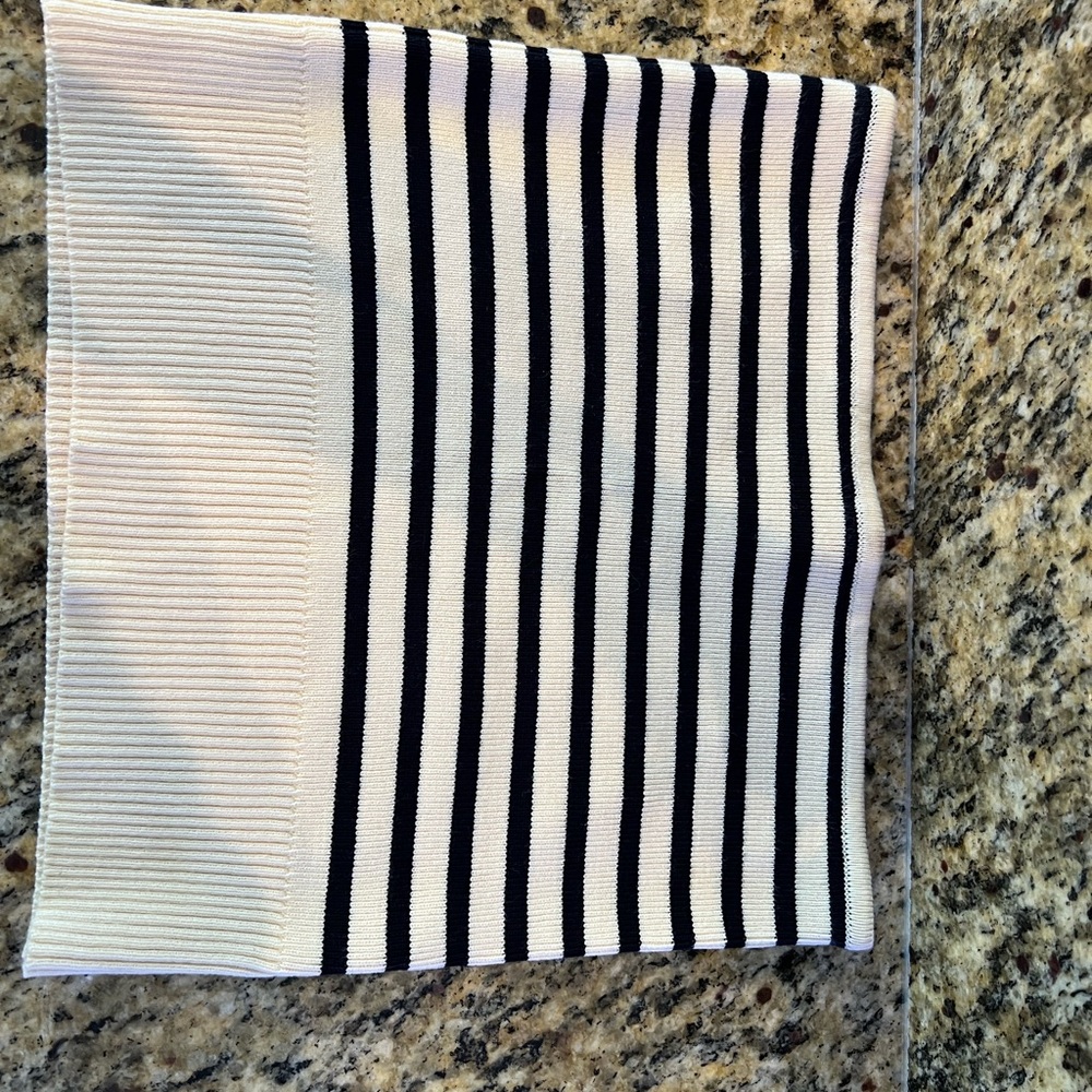 ⚓️BOUTIQUE brand By Together🌊 knit tube too ivory/navy stripes M